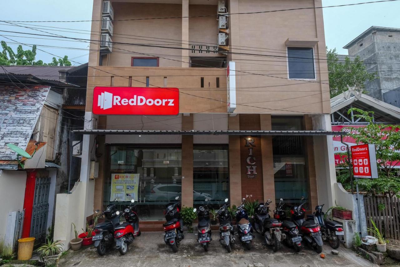 Reddoorz At Hotel Rich Parepare Near Pantai Mattirotasi المظهر الخارجي الصورة